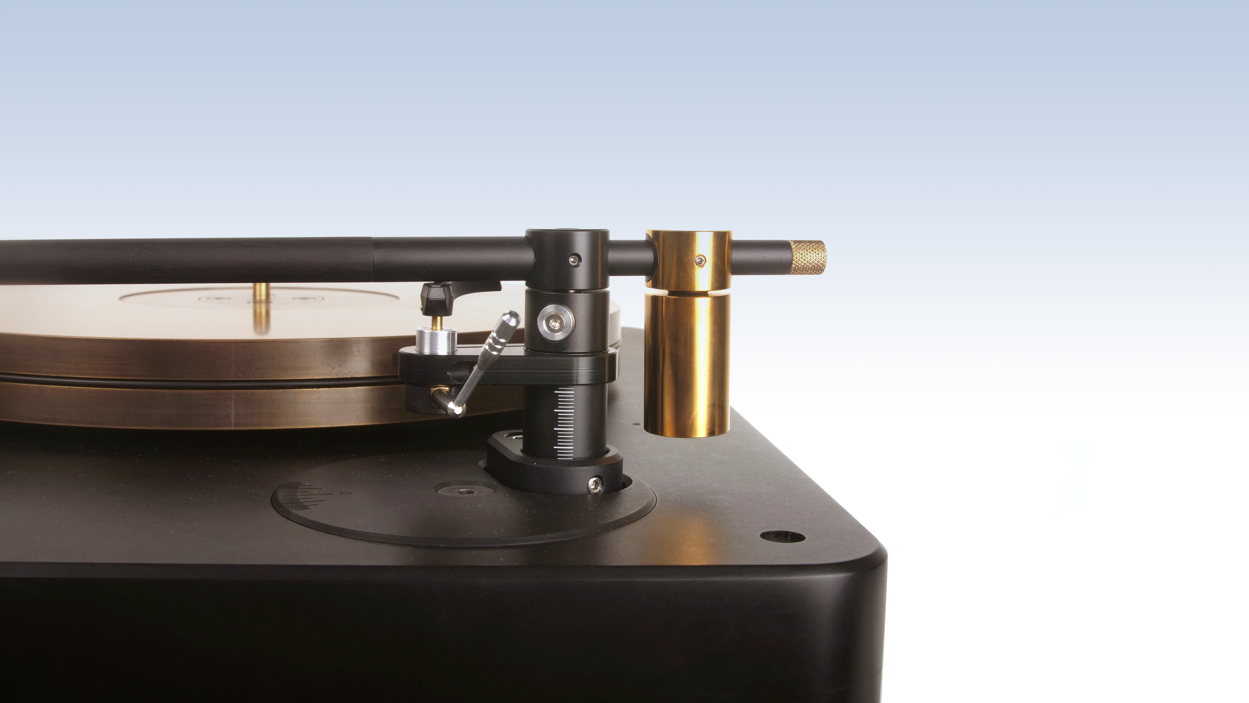 Montrose Heirloom Turntable | High End Turntable | Superior